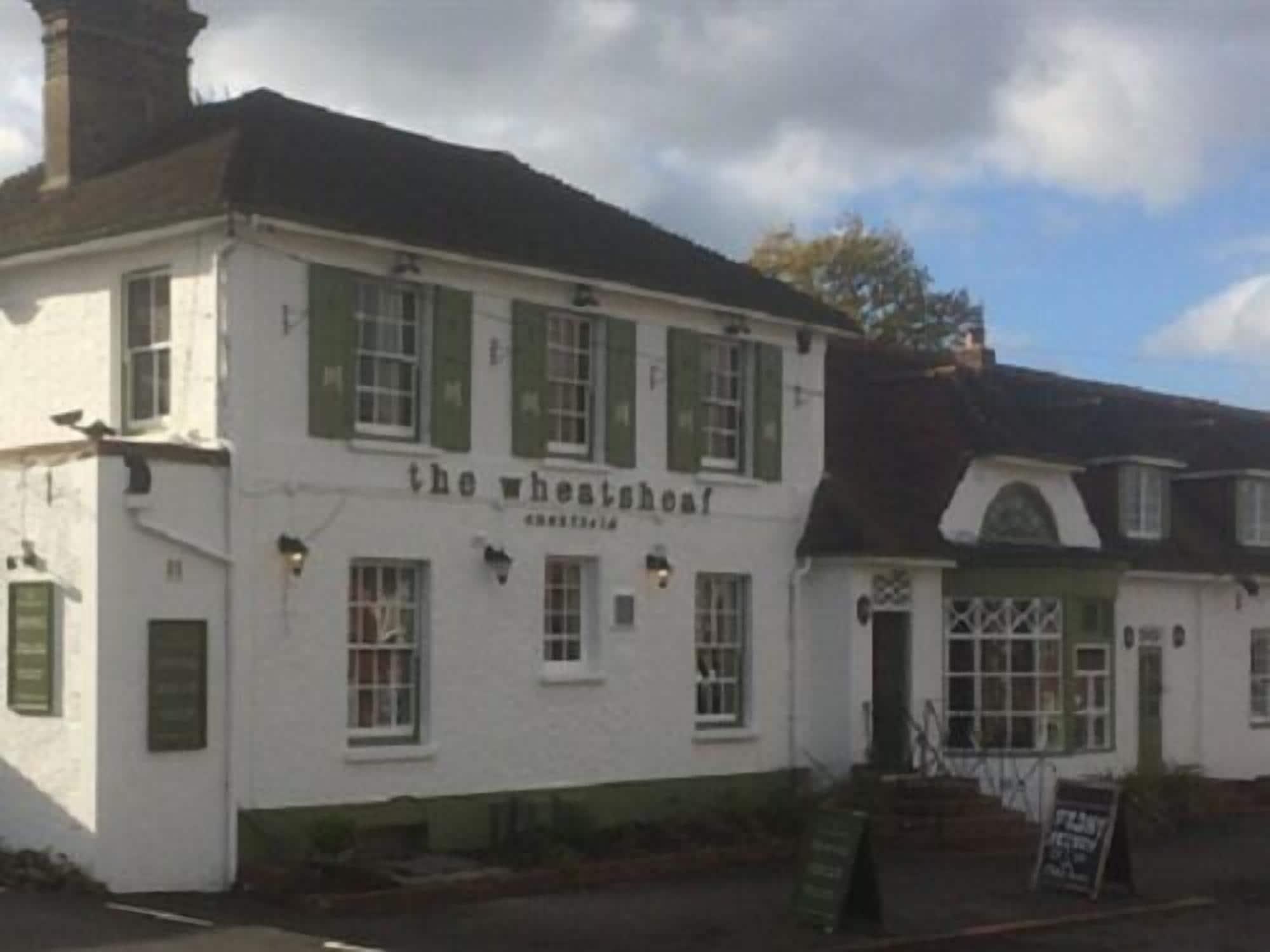 The Wheatsheaf Inn Cuckfield 外观 照片
