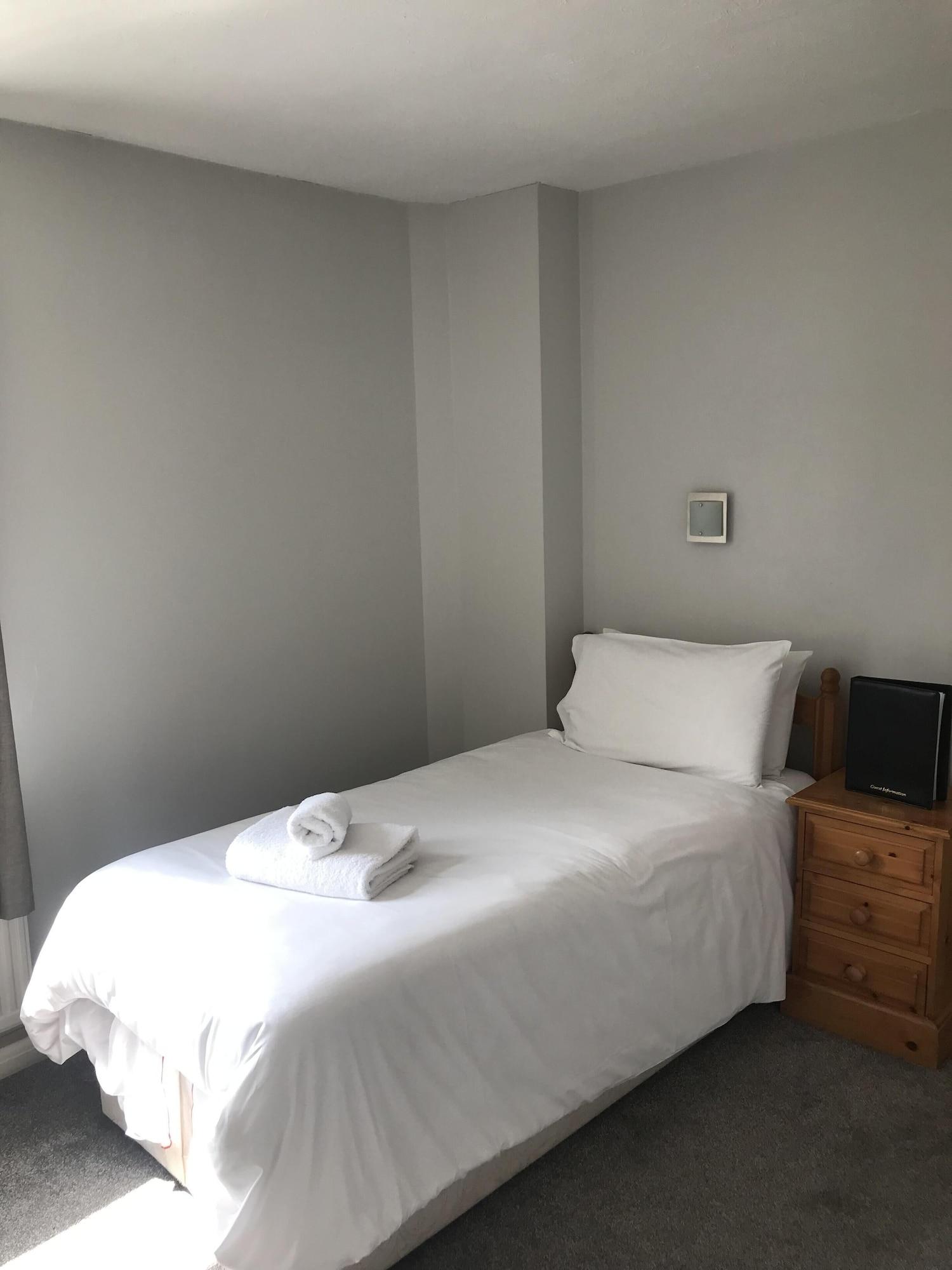 The Wheatsheaf Inn Cuckfield 外观 照片