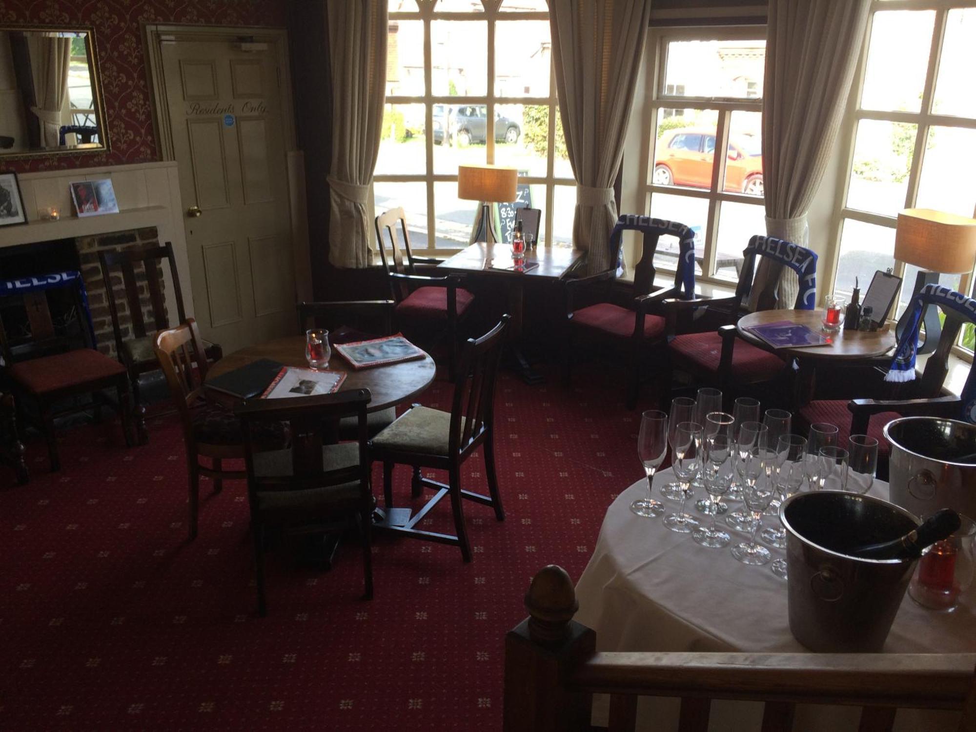The Wheatsheaf Inn Cuckfield 外观 照片